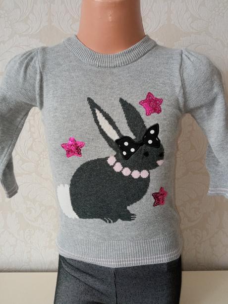 Dievčenský sivý svetrík so zajačikom a flitrami, young dimension,80
