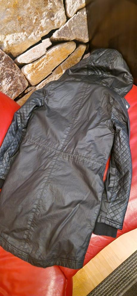 Bunda predĺžená s kožušinkou, 34