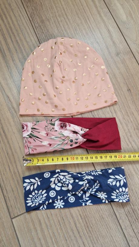 Čelenky a čiapka, 116