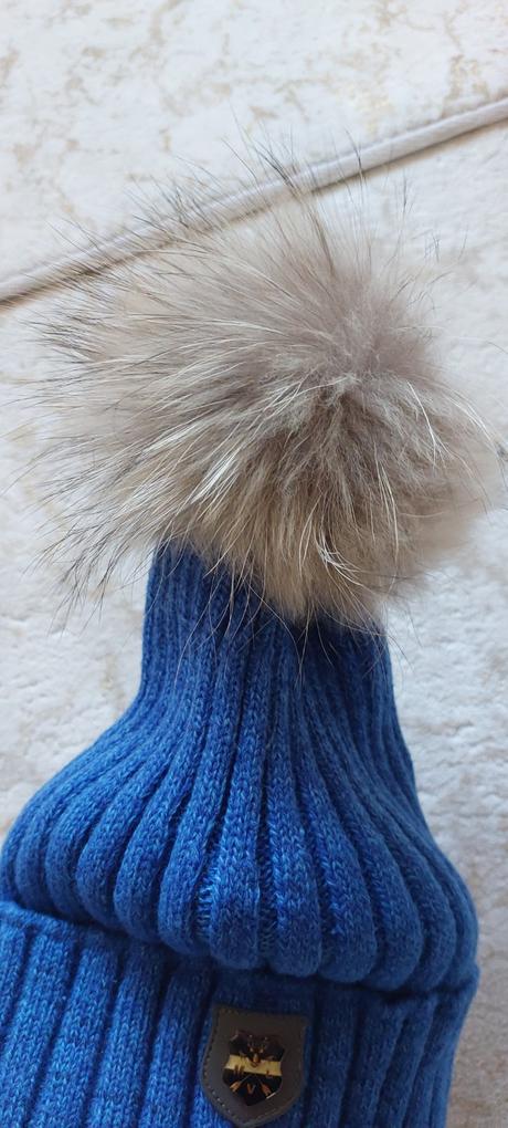 Zimná čiapka s originál brmbolcom, 92