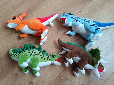 Plysove dinosaury, 