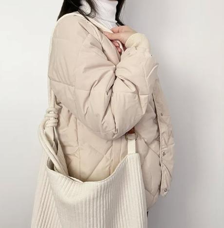 Krásna prechodná bunda značky green apple, s