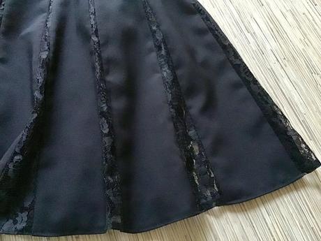 Krasna sukňa s krajkou/s13, 40