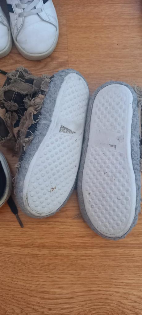 Botasky 29/30 vd 19 cm+ darujem oblečenie 128/134, adidas,29