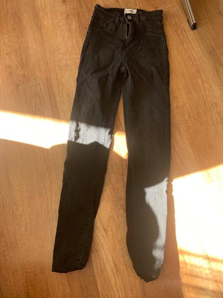 Dievcenske rifle, 158