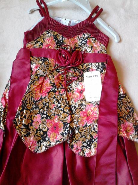 Šatičky s vestičkou, 104