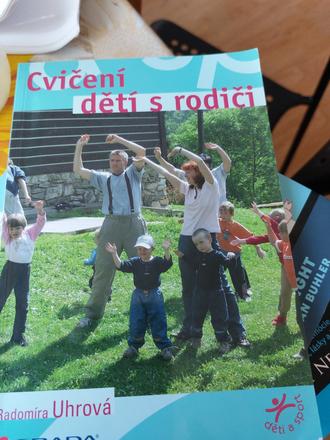 Cvičenie deti s rodičmi cena aj s poštovn,