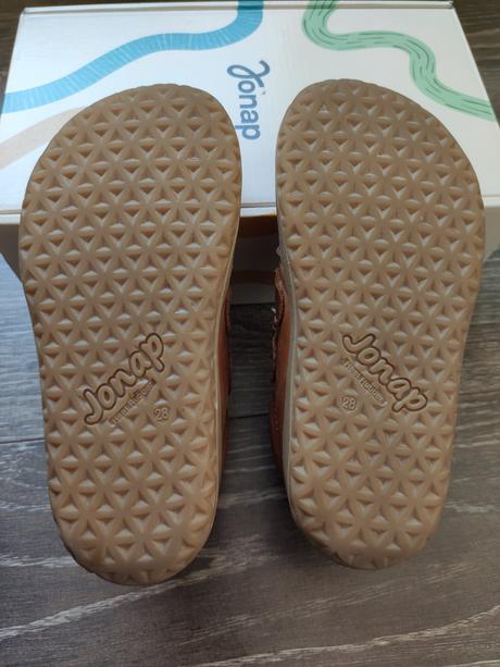 Jonap barefoot, jonap,28