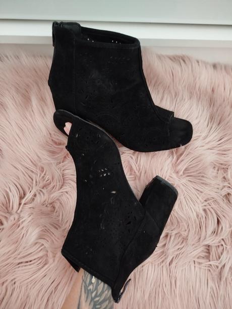 Cierne topanky na leto, 38