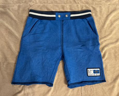 Sortky / kratasy  c. 116, dirkje,116