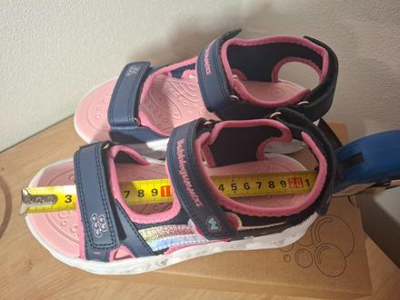 Predám baťa sandále veľ.33, baťa,33