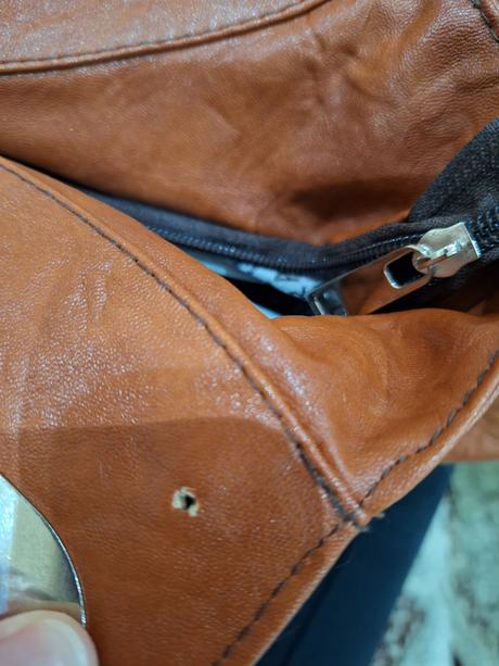 Dámska kabelka do ruky,