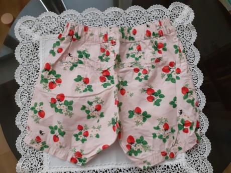 Dievcenske letne sortky s jahodami, h&m,128