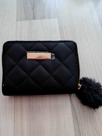 Dámska malá peňaženka,