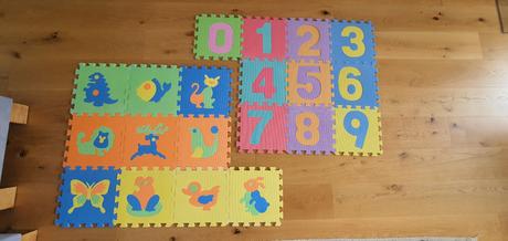 Penove puzzle koberec, 