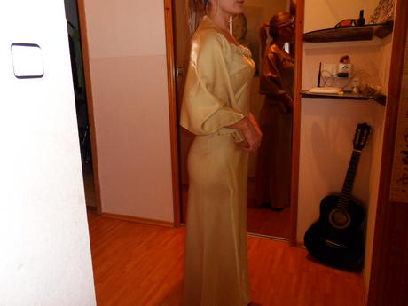 Spoločenské šaty, m