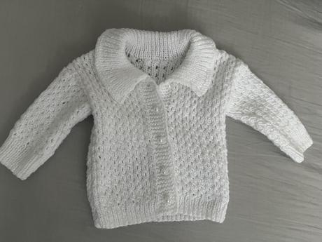 Handmade svetrík, 68