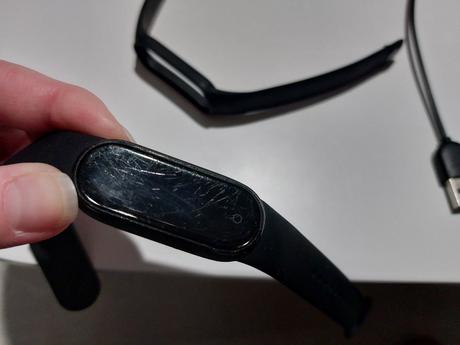 Hodinky mi band 5 + nahradny naramok, xiaomi