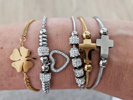 Krasny naramok s krizikom.uni.chir.ocel.novy, 