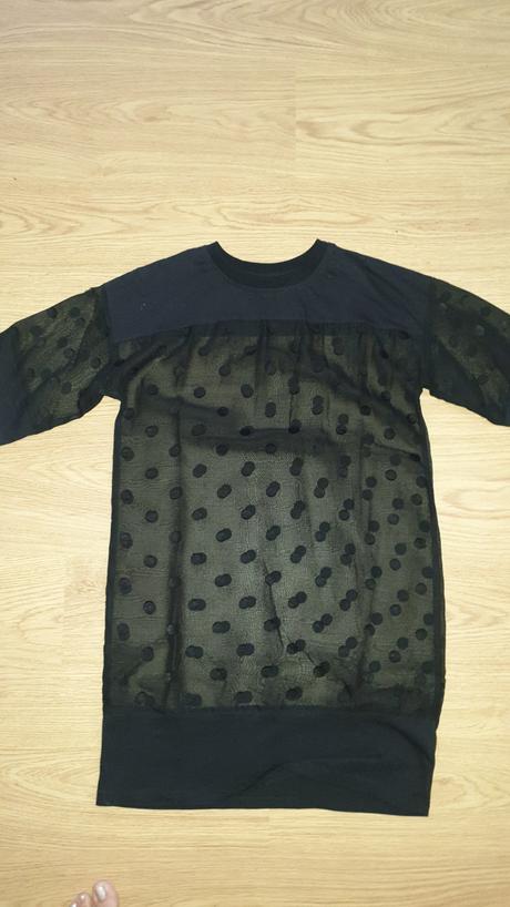 Dievčenské šaty, reporter,152