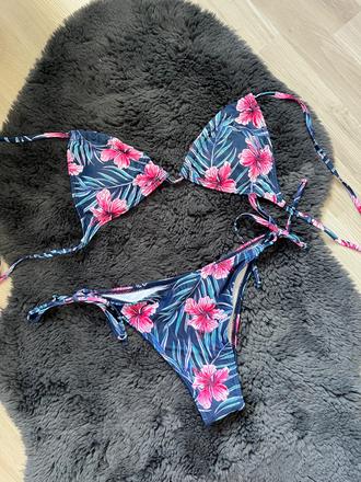 Plavky nenisene kvetovane modre ruzove dvojdielne, s