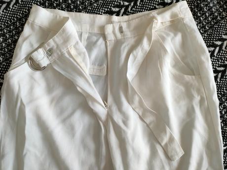 Dámske cigaretové nohavice "e", bershka,m