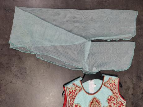 Šaty na udalosť,alebo aj kostým na karneval.,