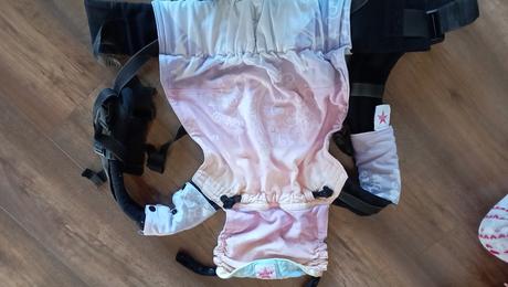 Ergonomicky nosič kokadi, kokadi