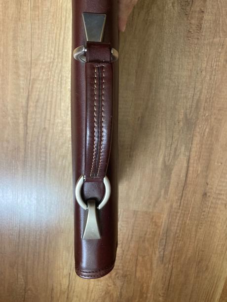 Hnedá kožená aktovka, 