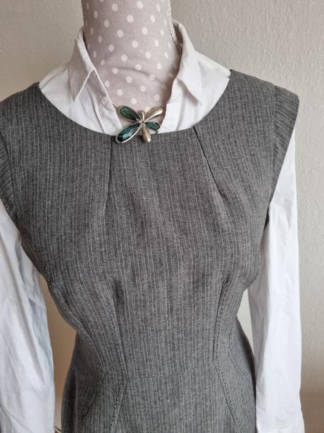 Sivé biznis saty  f&f 38/40 bez blúzky, f&f,m