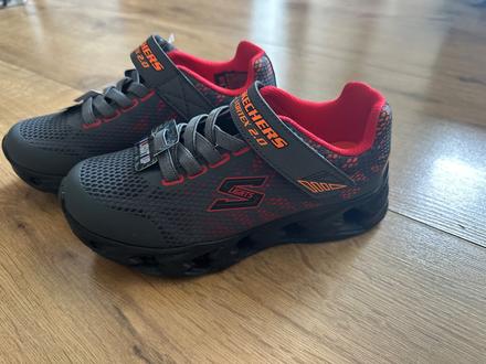 Tenisky svietiace zn. skechers, skechers,32