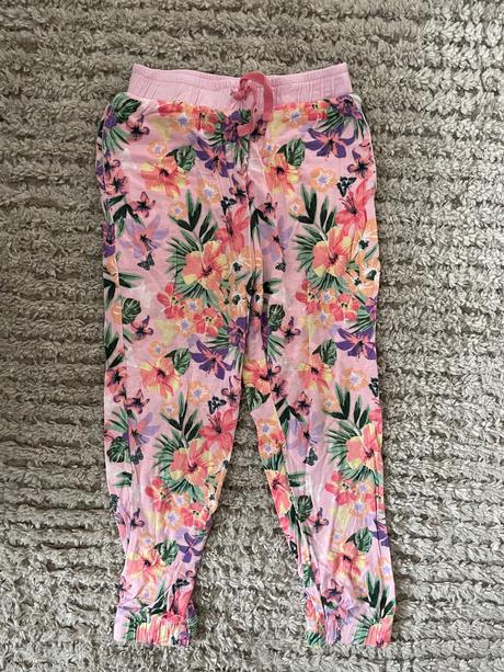 Mix oblečenia pre dievčatko 110/116, 104–116