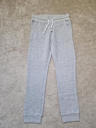 Sivé tepláky c&a 140, c&a,140