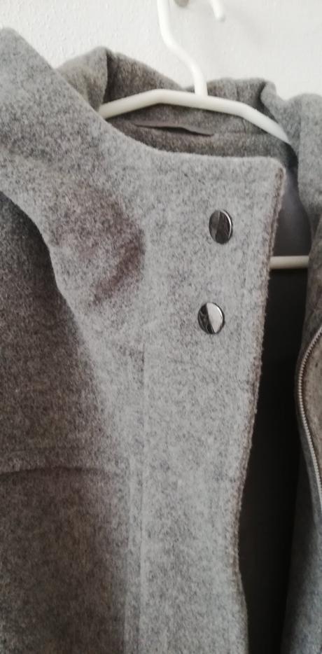 Kabát, 38