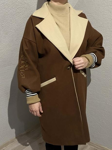 Prechodný kabát, piazza italia