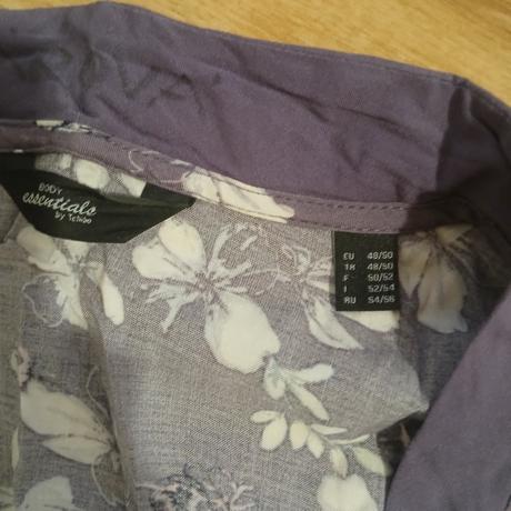 Fialový kvietkovaný župan, tchibo,46