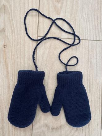 Rukavice na šnúrke, 92