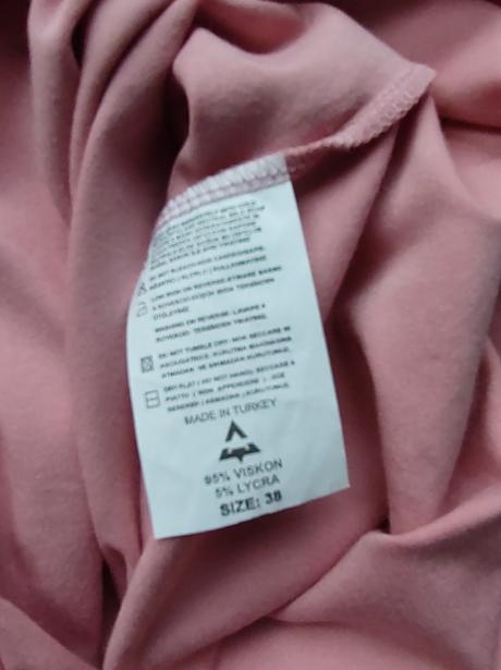 Romantické šaty, 38