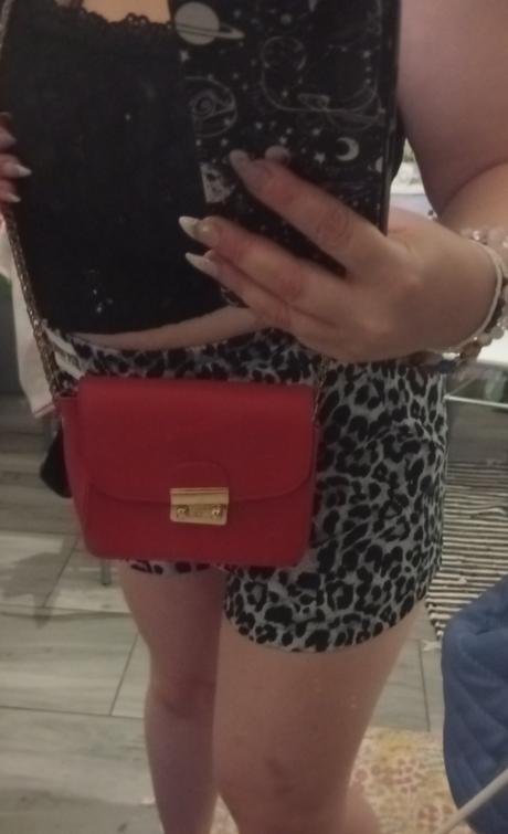 Crossbody, 