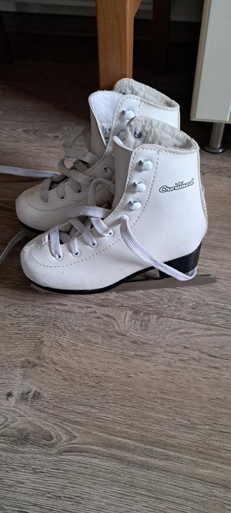 Korčule, crowned,29