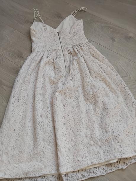 Čipkované šaty, amisu,36