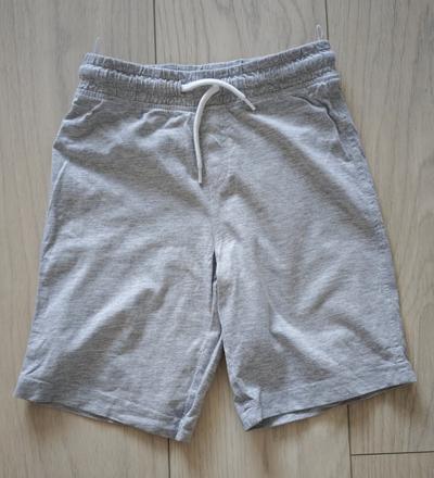 Šortky, c&a,128