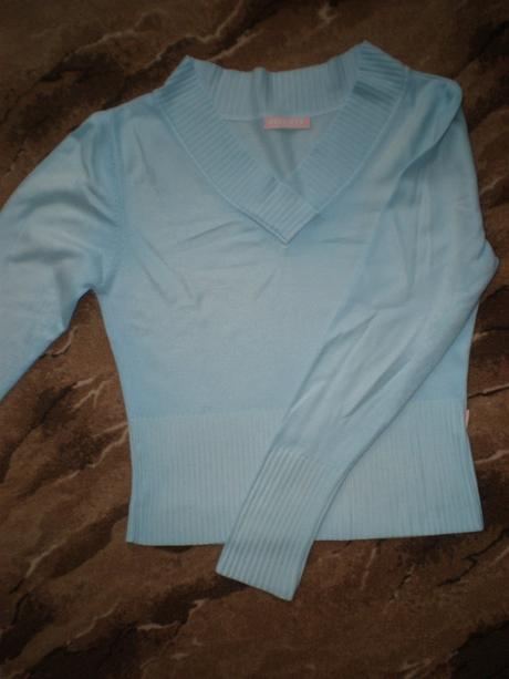 Svetlomodrý svetrík, l