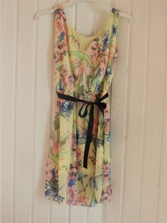 Letné romantické šaty, kvetinové šaty po kolená, l