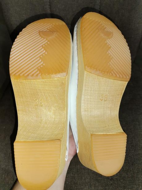 Dreváky papučkovo, 38