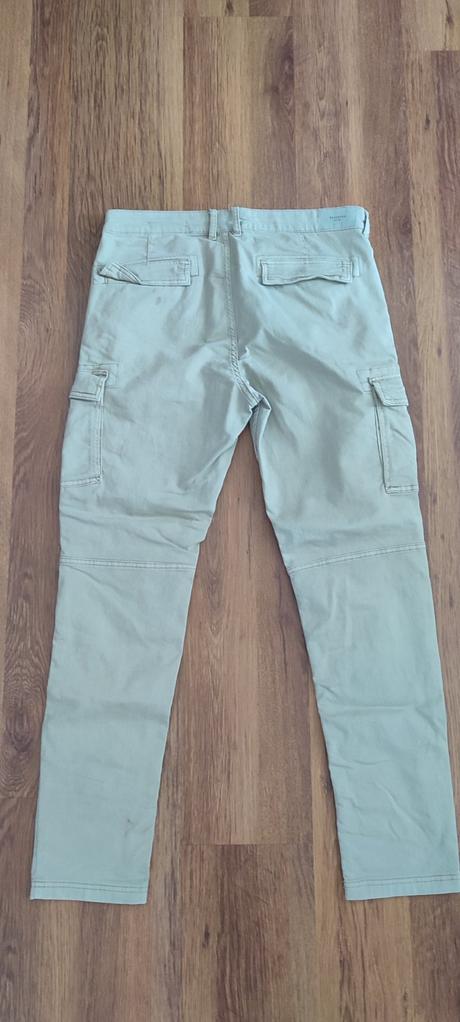 Kapsáčove nohavice, reserved,l