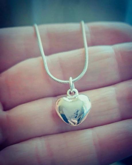 Retiazka so srdiečkom, 