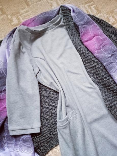 Šaty na jeseň / jar, 40