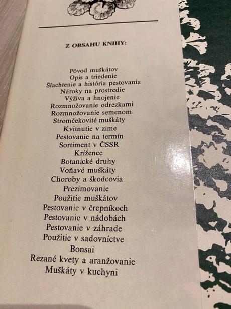 Retro super kniha muškáty,