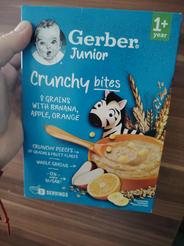 GERBER Junior nemliečna kaša ovocná s chrumkavými kúskami